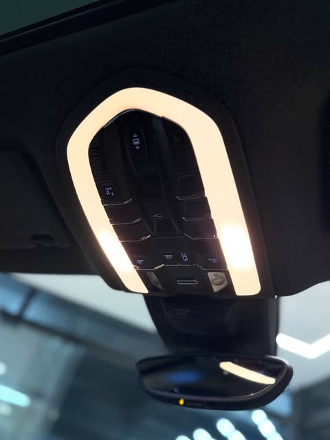 PORSCHE MACAN - Imagem 15