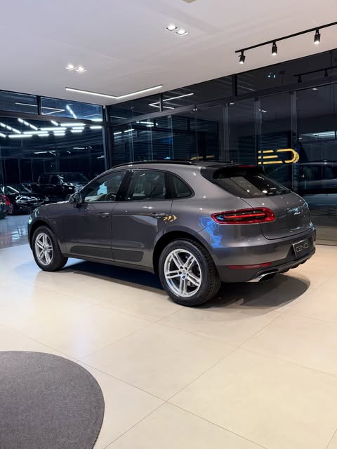PORSCHE MACAN - Imagem 4