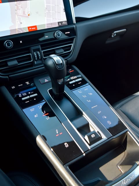 PORSCHE MACAN - Imagem 6