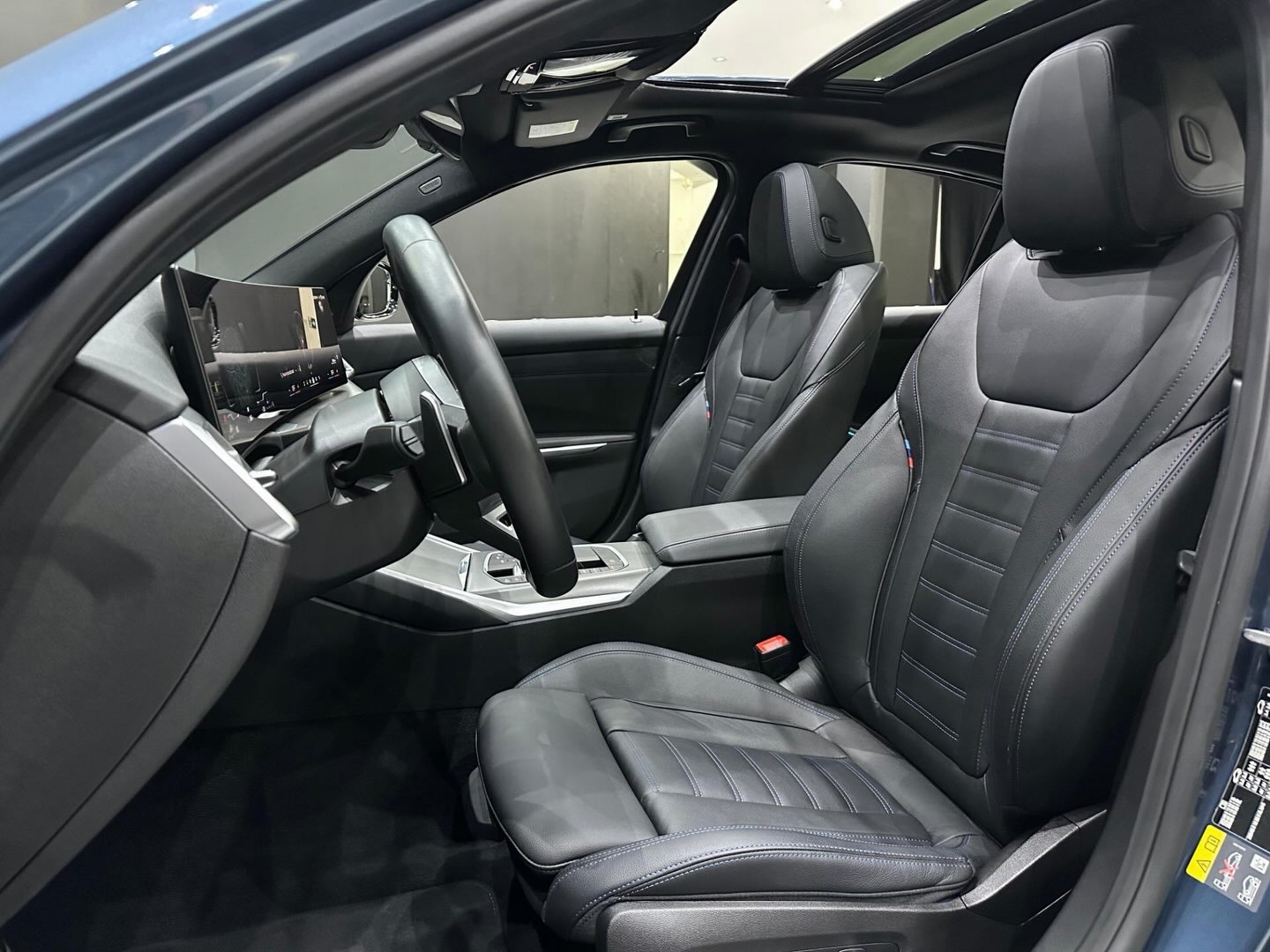 BMW 330E M SPORT AUTOMÁTICO - Imagem 7