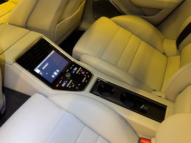 PORSCHE PANAMERA TURBO S HÍBRIDA - Imagem 14