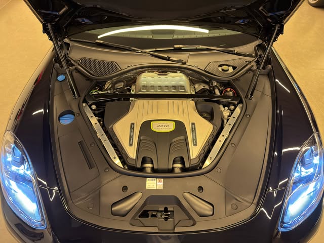 PORSCHE PANAMERA TURBO S HÍBRIDA - Imagem 16