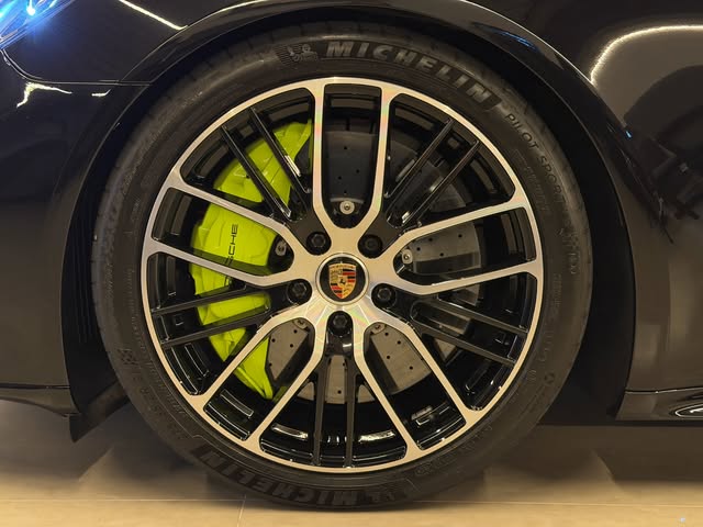 PORSCHE PANAMERA TURBO S HÍBRIDA - Imagem 17