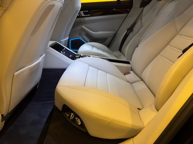 PORSCHE PANAMERA TURBO S HÍBRIDA - Imagem 8