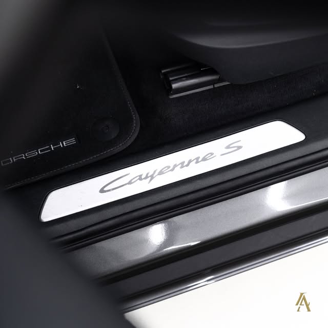 PORSCHE CAYENNE S - Imagem 18