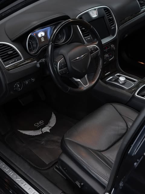 CHRYSLER 300C - Imagem 4