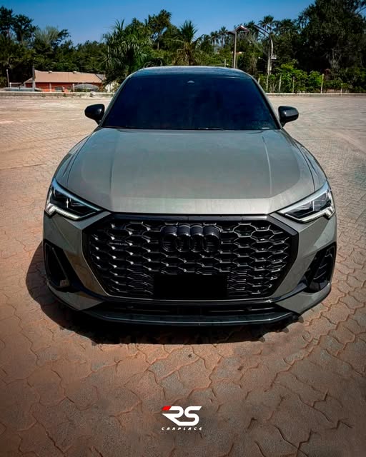 AUDI Q3 SPORTBACK PERFORMANCE BLACK - Imagem 2