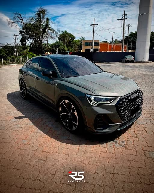 AUDI Q3 SPORTBACK PERFORMANCE BLACK - Imagem 3