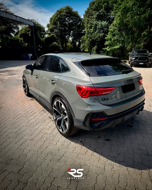 AUDI Q3 SPORTBACK PERFORMANCE BLACK - Imagem 6