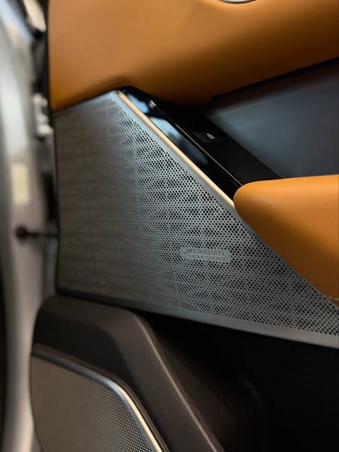 LAND ROVER VELAR P340 R-DYNAMIC HSE - Imagem 9