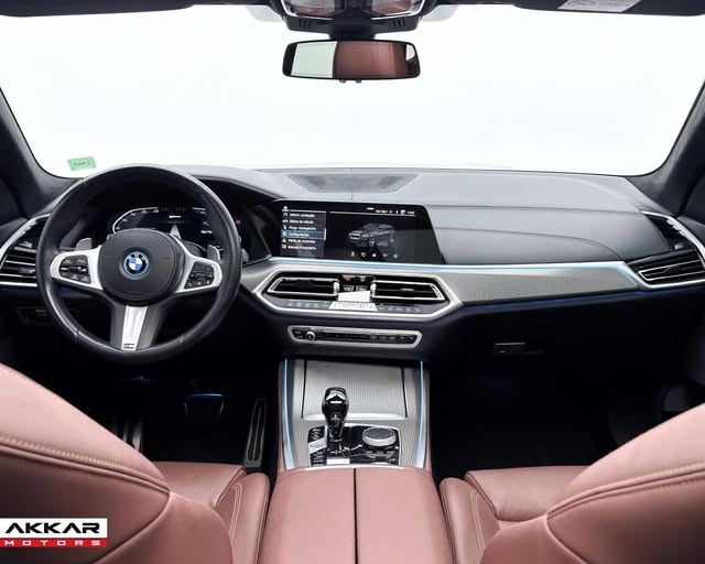 BMW X5 XDRIVE45E M SPORT - Imagem 10
