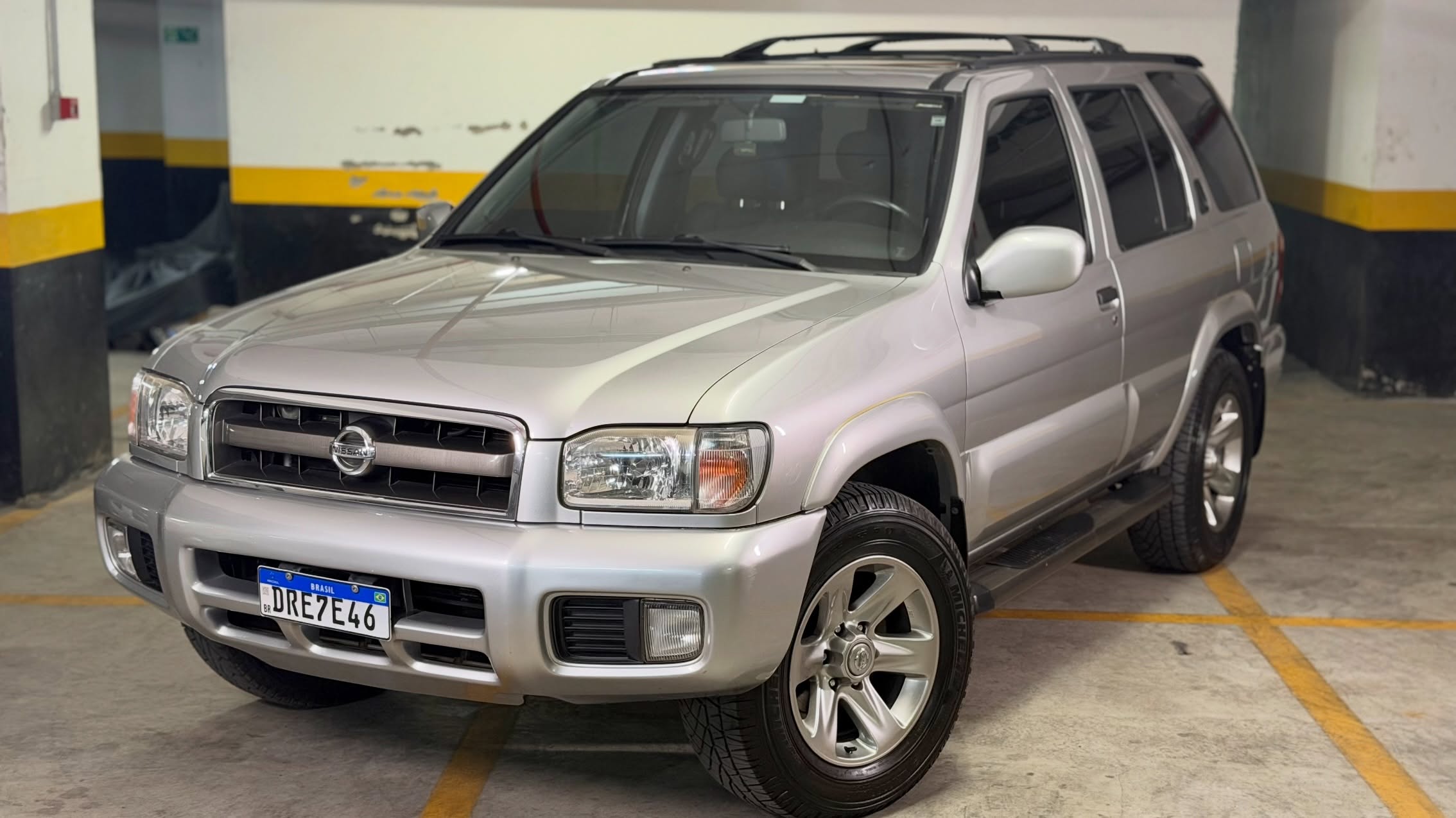 NISSAN PATHFINDER - Imagem 1