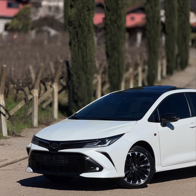 TOYOTA COROLLA GR-S - Imagem 2