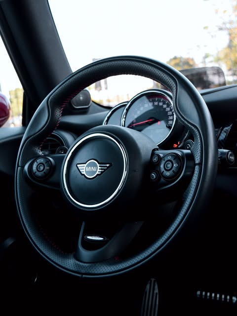 MINI COOPER JOHN COOPER WORKS - Imagem 8