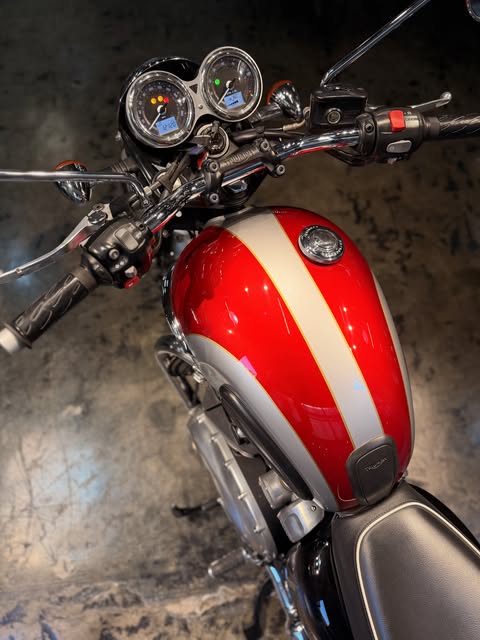 TRIUMPH BONNEVILLE - Imagem 10