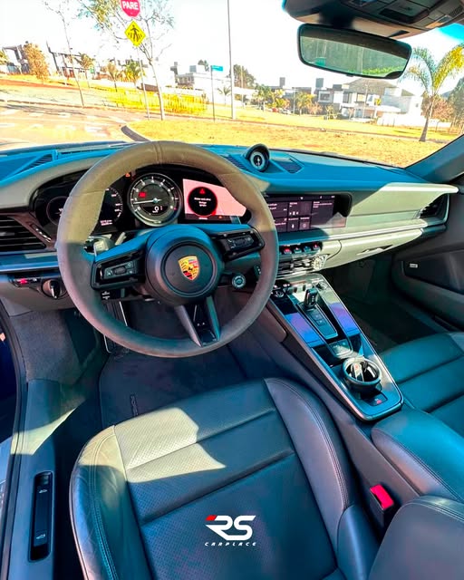 PORSCHE 911 CARRERA - Imagem 6