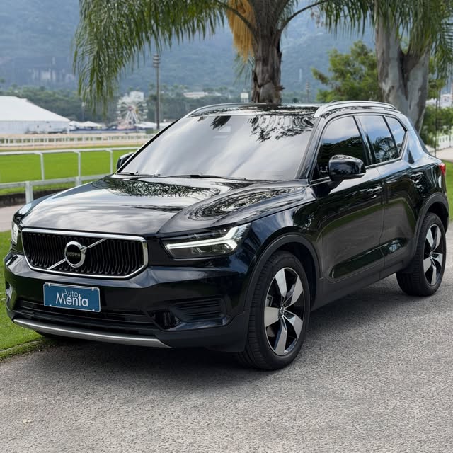 VOLVO XC40 T5 MOMENTUM BLINDADO - Imagem 1
