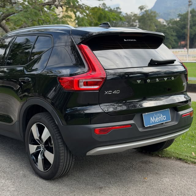 VOLVO XC40 T5 MOMENTUM BLINDADO - Imagem 5
