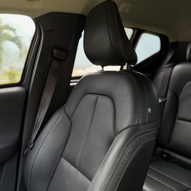 VOLVO XC40 T5 MOMENTUM BLINDADO - Imagem 8