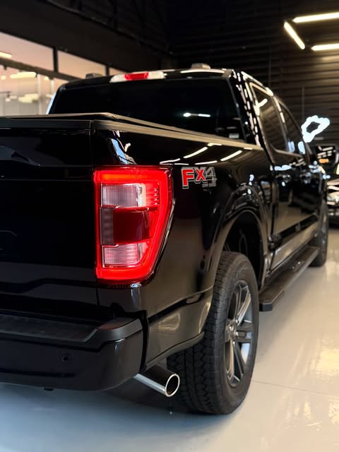 FORD F-150 LARIAT - Imagem 5