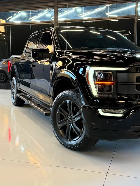 FORD F-150 LARIAT - Imagem 6
