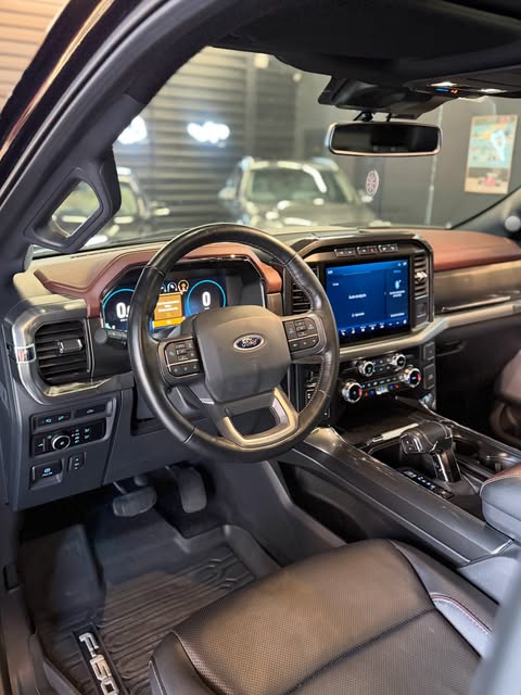FORD F-150 LARIAT - Imagem 8