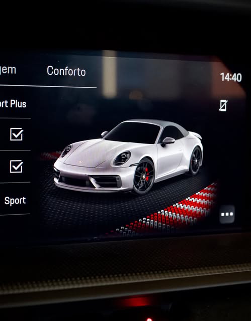 PORSCHE 911 CARRERA 4 GTS CABRIOLET PDK - Imagem 1