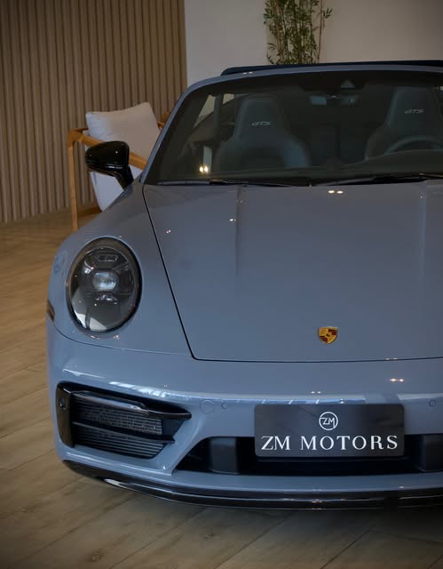PORSCHE 911 CARRERA 4 GTS CABRIOLET PDK - Imagem 14