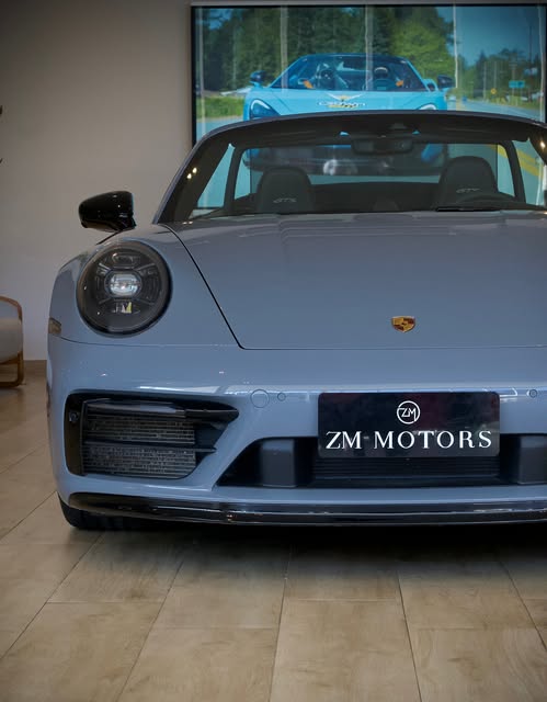 PORSCHE 911 CARRERA 4 GTS CABRIOLET PDK - Imagem 19