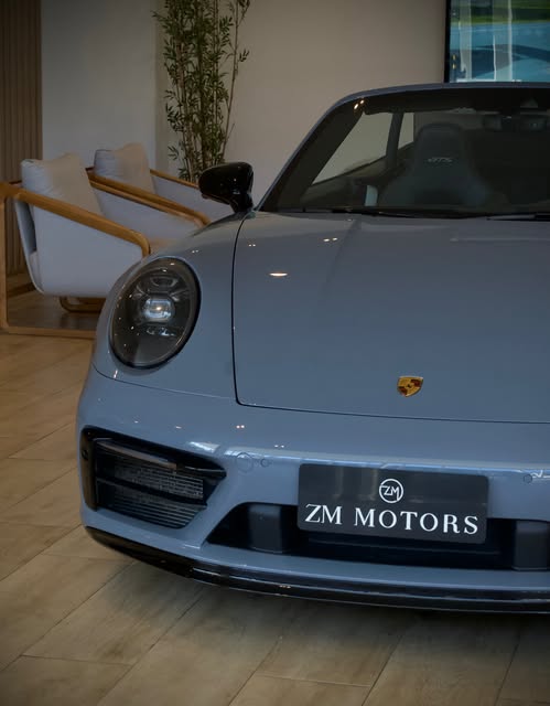 PORSCHE 911 CARRERA 4 GTS CABRIOLET PDK - Imagem 3