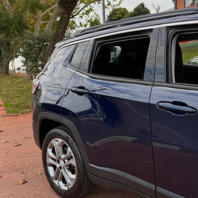 JEEP COMPASS LONGITUDE - Imagem 9