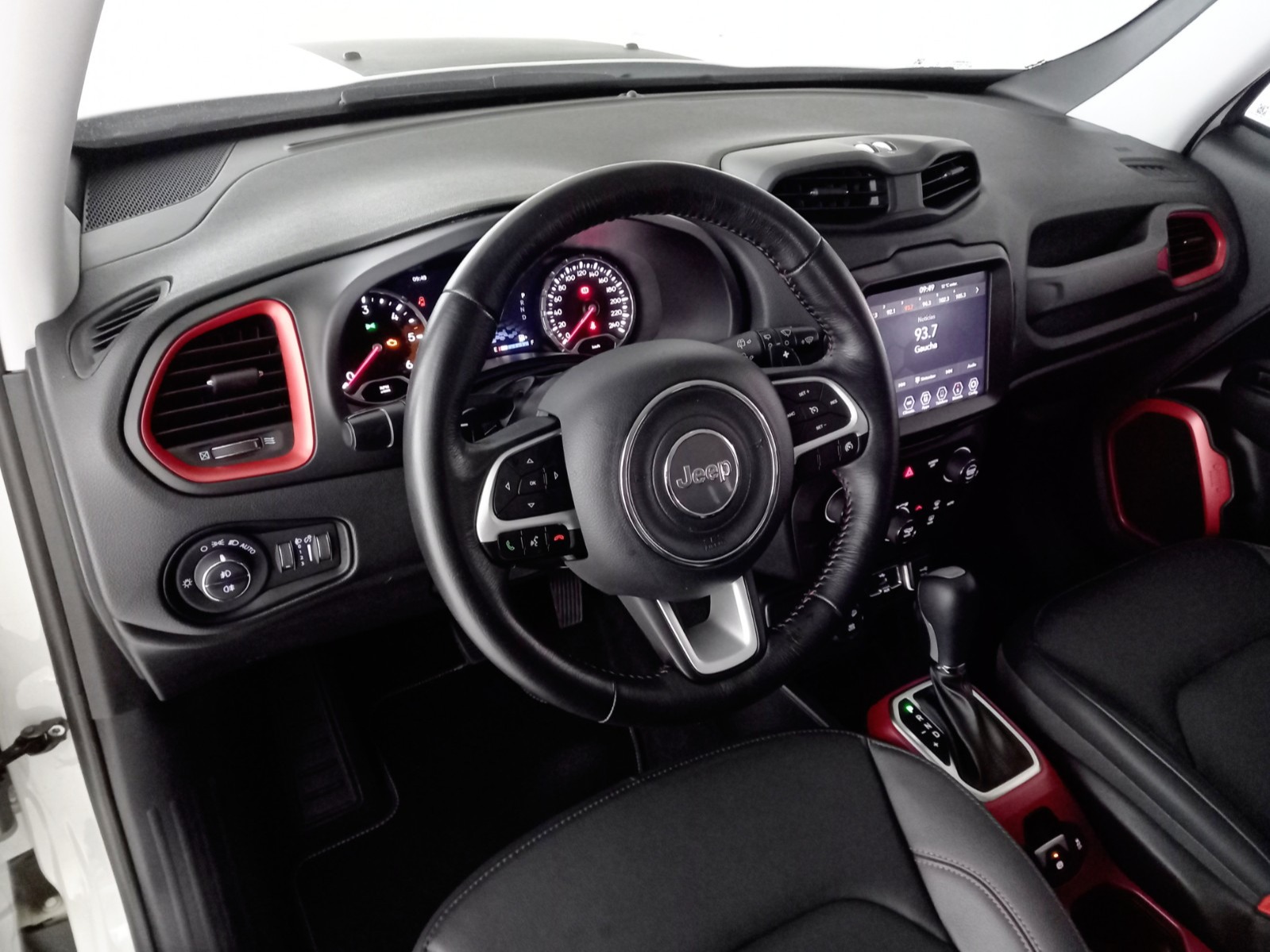 JEEP RENEGADE TRAILHAWK 2.0 4X4 DIESEL - Imagem 5