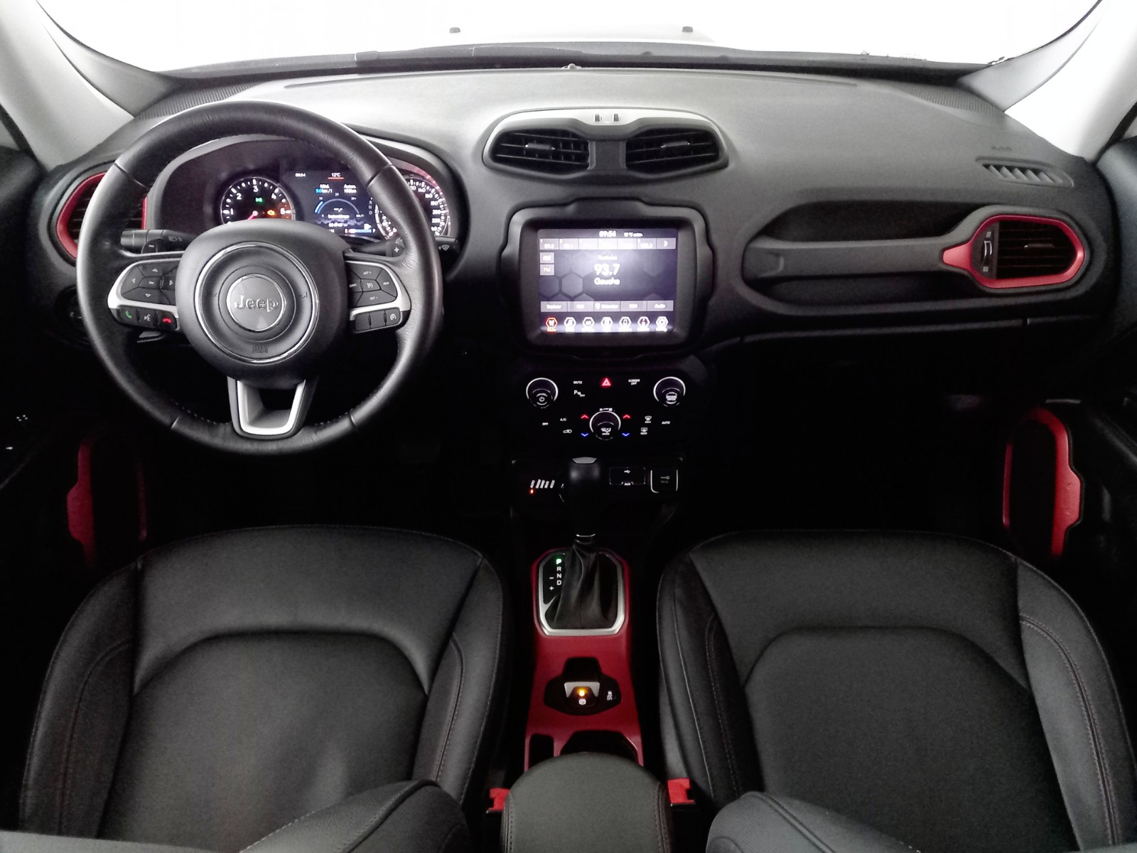 JEEP RENEGADE TRAILHAWK 2.0 4X4 DIESEL - Imagem 8