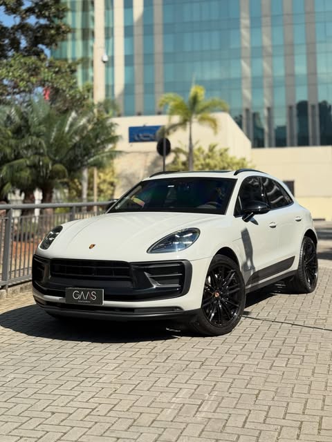 PORSCHE MACAN - Imagem 1