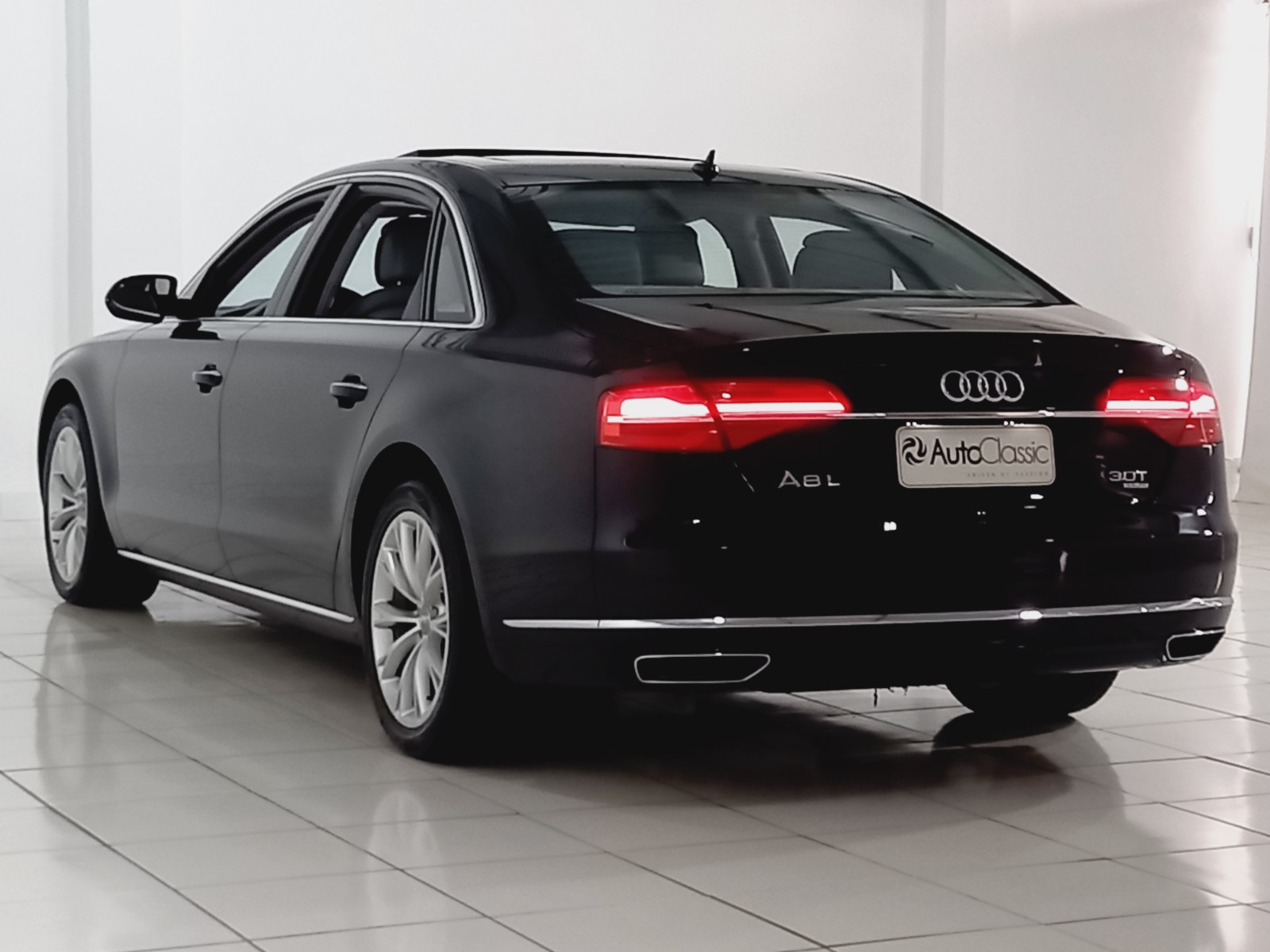 AUDI A8L - Imagem 5