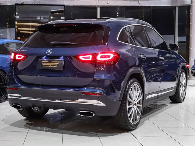 MERCEDES-BENZ GLA 200 AMG LINE - Imagem 3