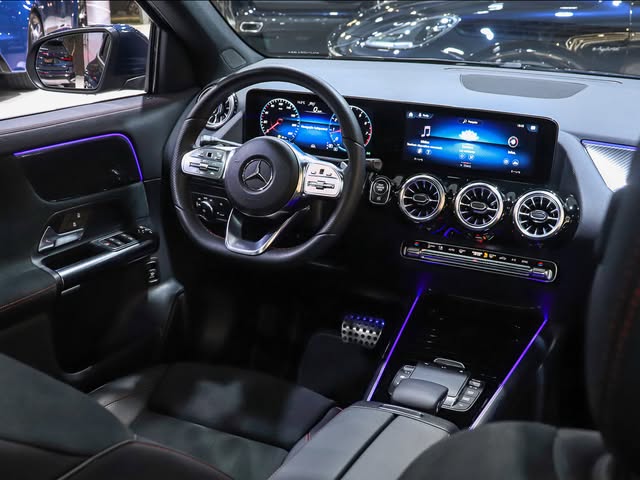 MERCEDES-BENZ GLA 200 AMG LINE - Imagem 6