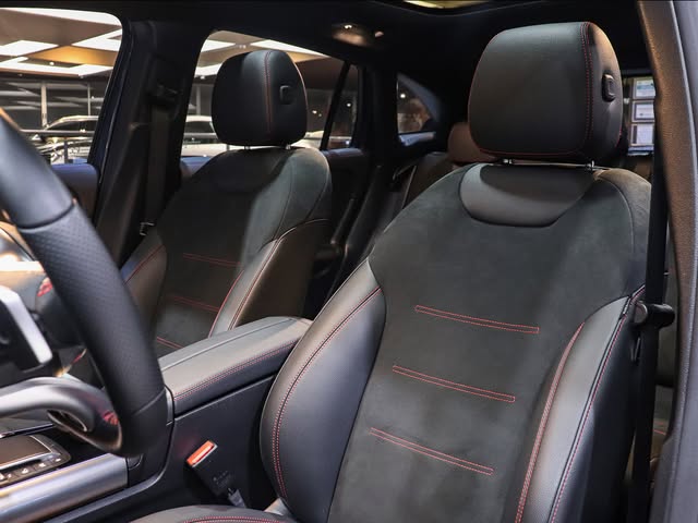 MERCEDES-BENZ GLA 200 AMG LINE - Imagem 7