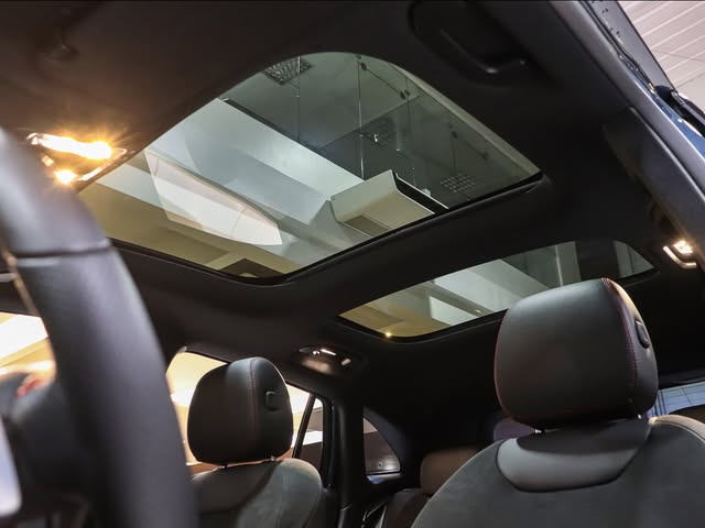 MERCEDES-BENZ GLA 200 AMG LINE - Imagem 8
