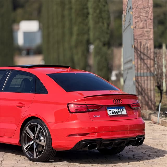 AUDI RS3 SEDAN 2.5 5CI TURBO QUATTRO - Imagem 12