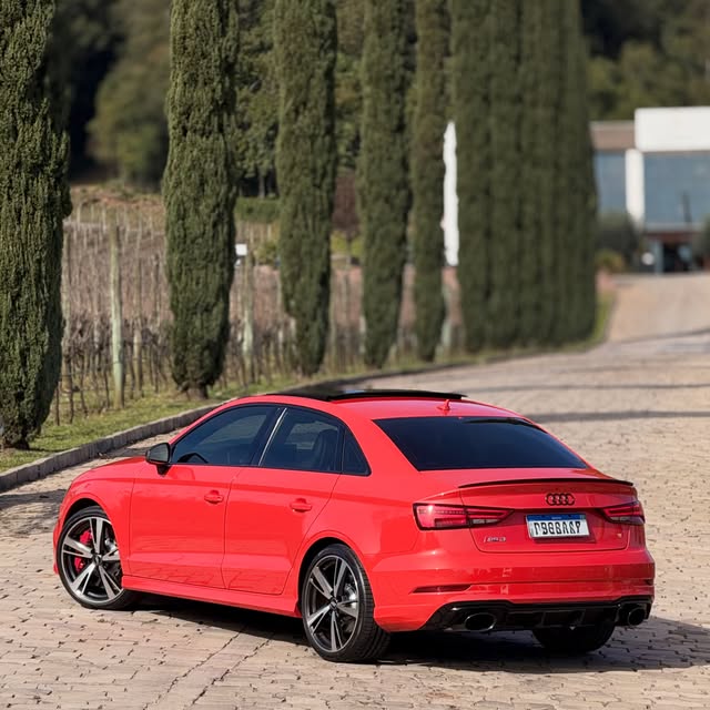 AUDI RS3 SEDAN 2.5 5CI TURBO QUATTRO - Imagem 13