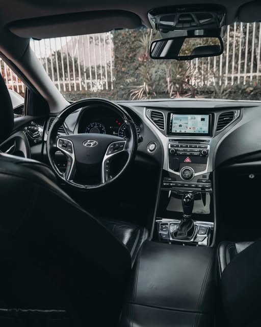 HYUNDAI AZERA - Imagem 3