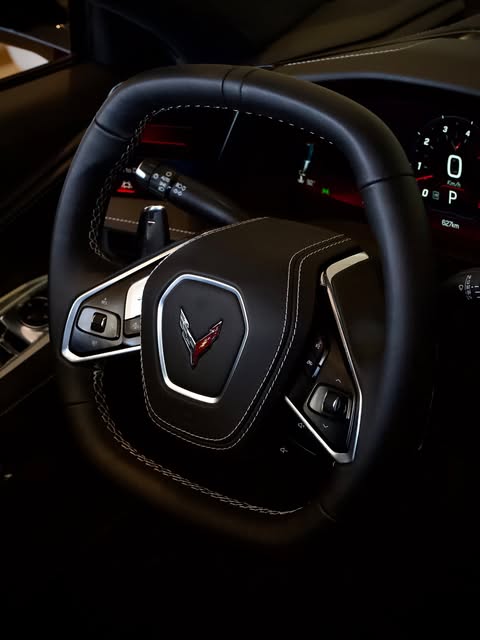 CHEVROLET CORVETTE STINGRAY CONVERSÍVEL - Imagem 18