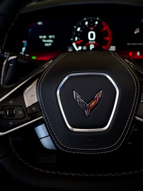 CHEVROLET CORVETTE STINGRAY CONVERSÍVEL - Imagem 20