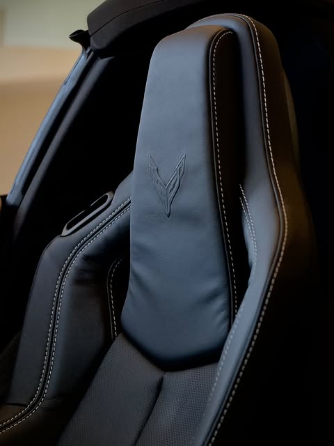 CHEVROLET CORVETTE STINGRAY CONVERSÍVEL - Imagem 5