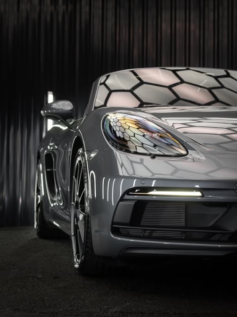 PORSCHE 718 BOXSTER GTS - Imagem 13