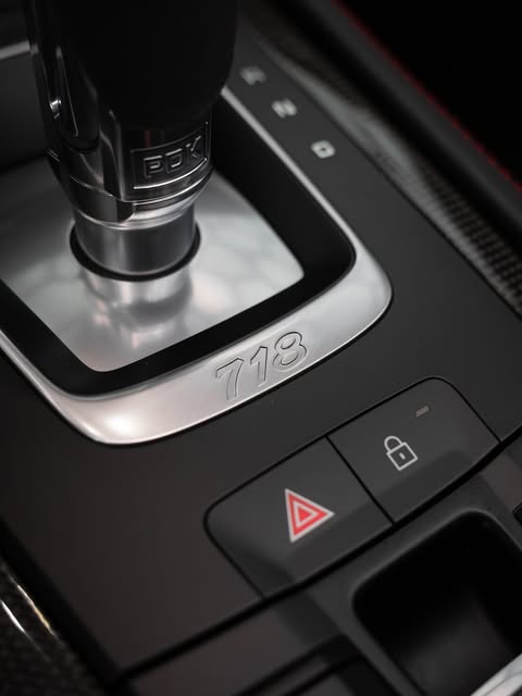 PORSCHE 718 BOXSTER GTS - Imagem 16