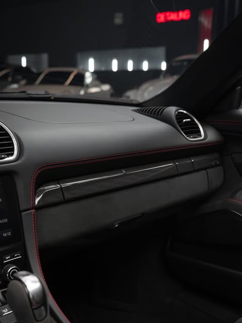 PORSCHE 718 BOXSTER GTS - Imagem 18