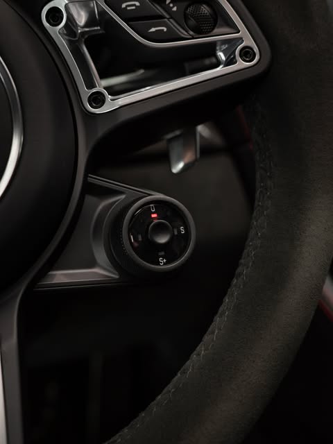 PORSCHE 718 BOXSTER GTS - Imagem 4