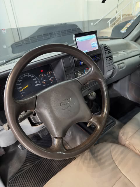 CHEVROLET SILVERADO - Imagem 8